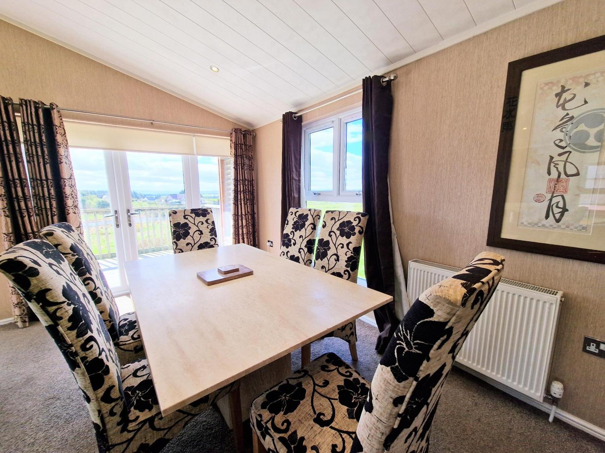 Chalet Benarty 11 With Private Hot Tub - Fife - Loch Leven - Lomond Hills - Pet Friendly
